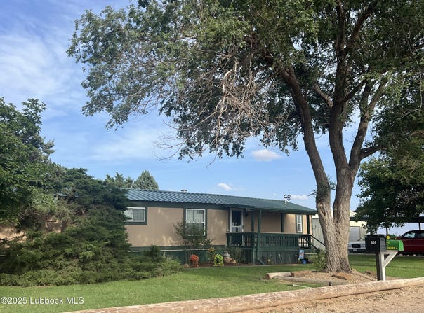 308 S Avenue F, Abernathy, TX 79311