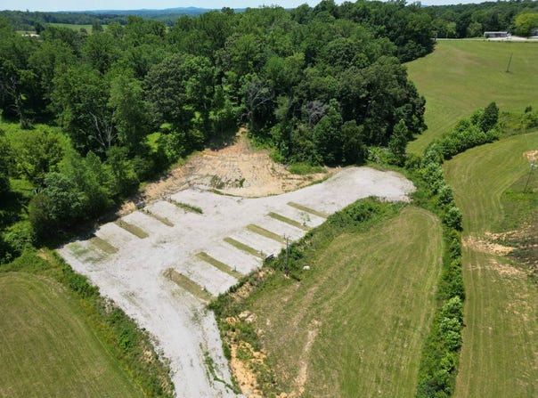 Rush Rd, Burkesville, KY 42717