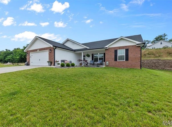 967 Rifle Drive, Cape Girardeau, MO 63701