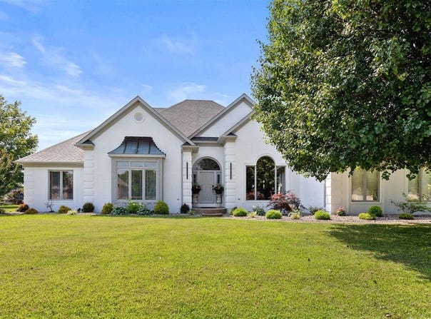 807 Lakeside Drive, Elizabethtown, KY 42701