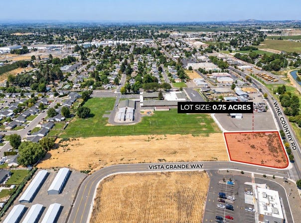 Vista Grande Way, Grandview, WA 98930