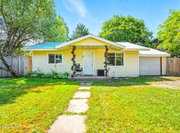 1523 Main Street, Sandpoint, ID 83864