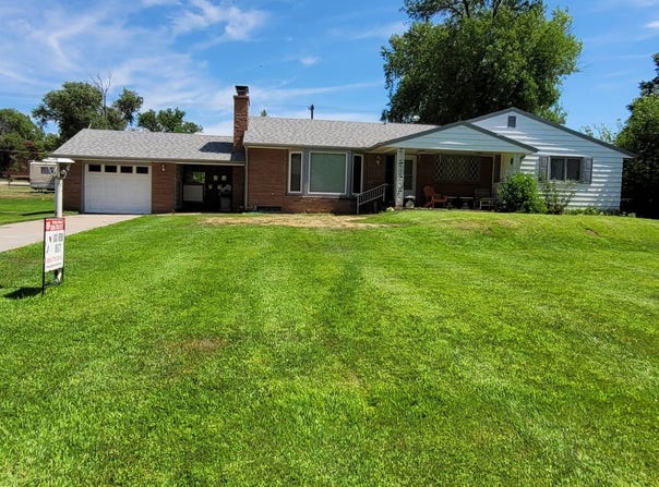 612 Bates Boulevard, Lodgepole, NE 69149