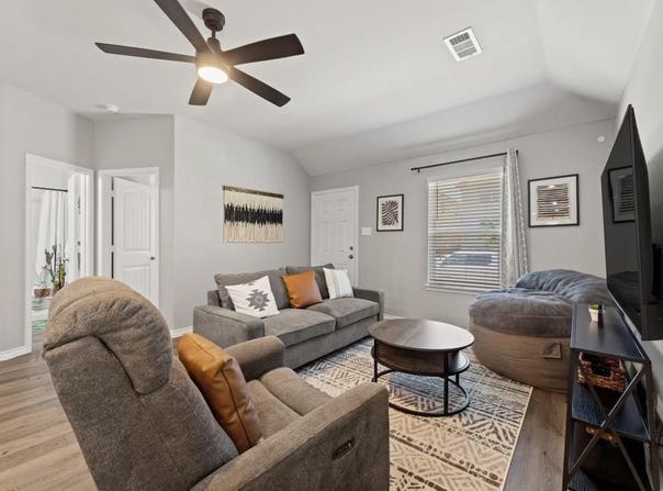 5521 Willamette Drive, Fort Worth, TX 76119