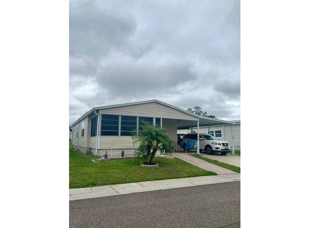 6162 Spring Lake Circle, Zephyrhills, FL 33540