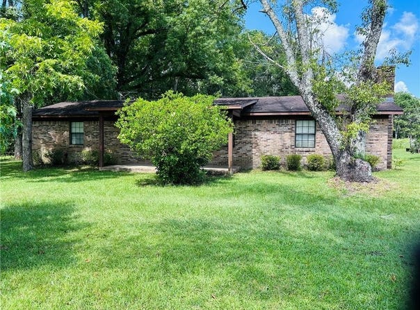 1350a Schillinger Road S, Mobile, AL 36695