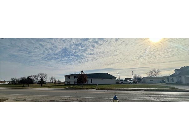 228 W 15th Street, Ottawa, KS 66067