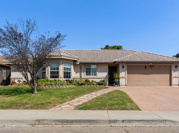 825 Rosana Place, Nipomo, CA 93444
