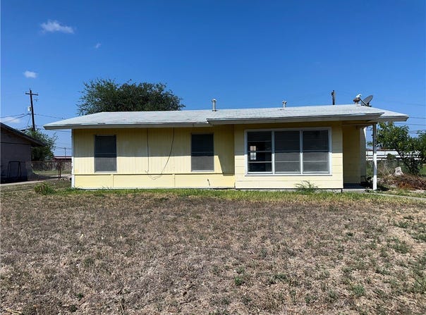 317 Redwood Drive, Mathis, TX 78368