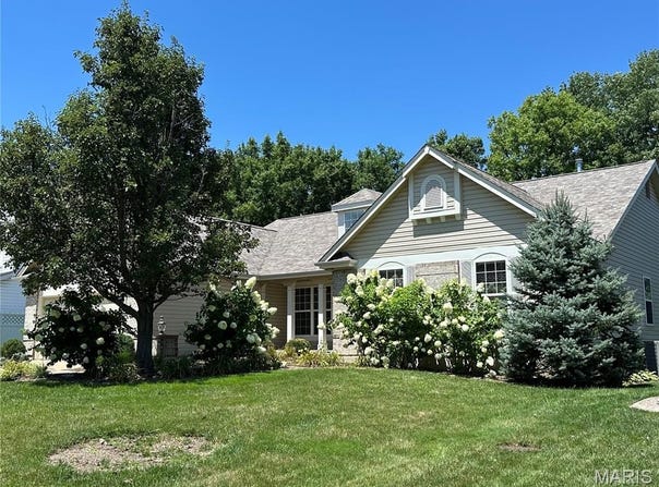 9016 Harvest Run Drive, O'Fallon, MO 63368