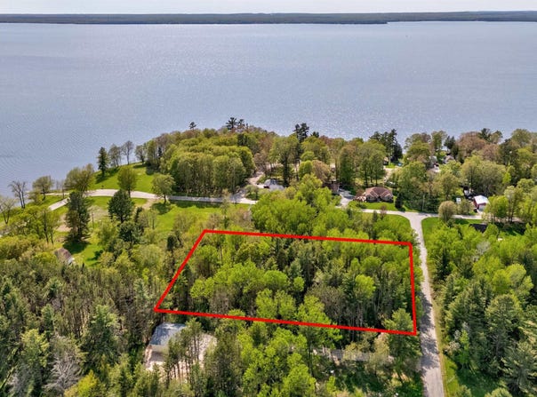 Pine Ridge Road, Manistique, MI 49854