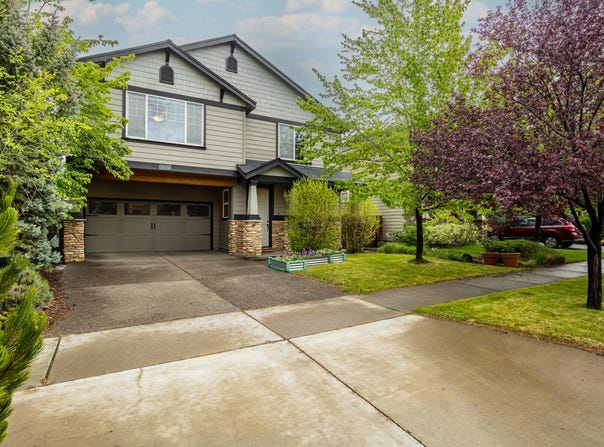 835 NE Locksley Drive, Bend, OR 97701
