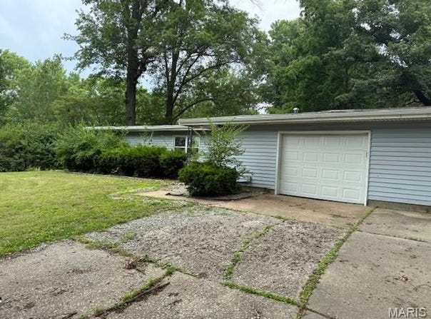 207 Hunter Street, Lebanon, IL 62254