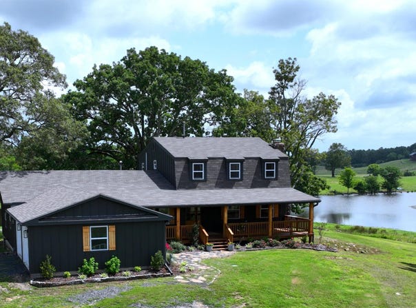 702 Polk Road 57, Mena, AR 71953