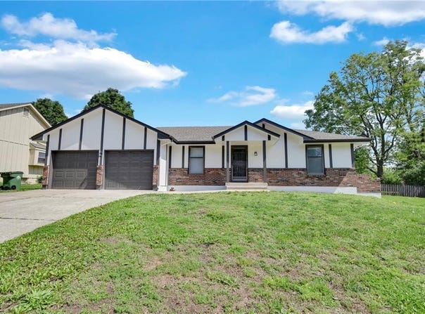 11704 E 76th Terrace, Raytown, MO 64138