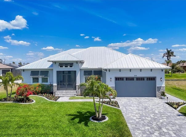 226 W PINE VALLEY LANE, ROTONDA WEST, FL 33947