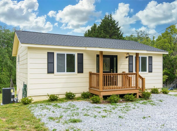 286 Berkeley Road, Hendersonville, NC 28792