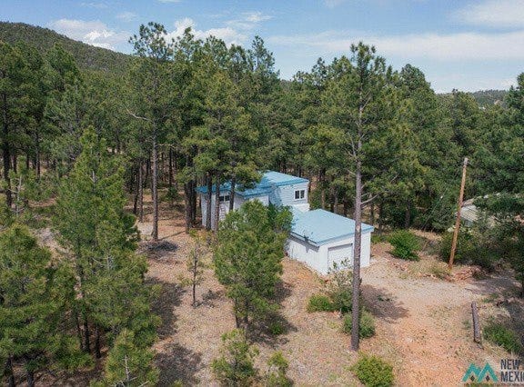 4 El Paraiso Dr, Montezuma, NM 87731-1000
