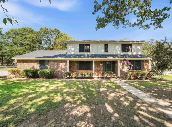 1701 War Eagle Drive, North Little Rock, AR 72116