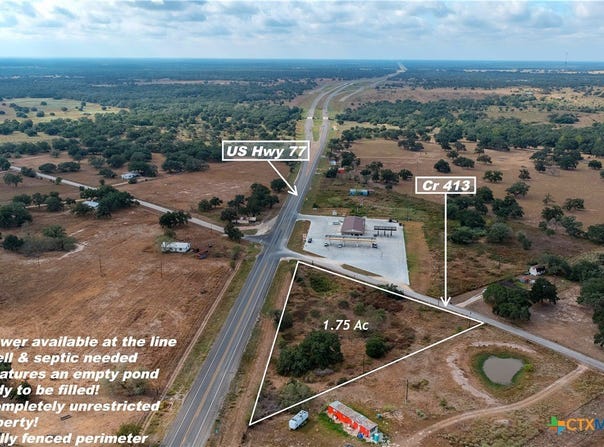 US Hwy 77 S, Yoakum, TX 77995