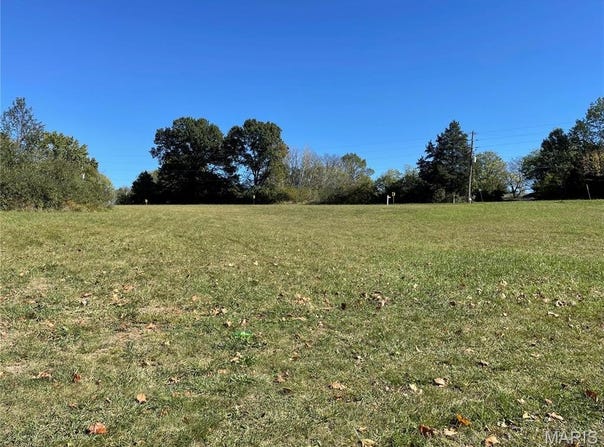 7 Hwy HH, Catawissa, MO 63015