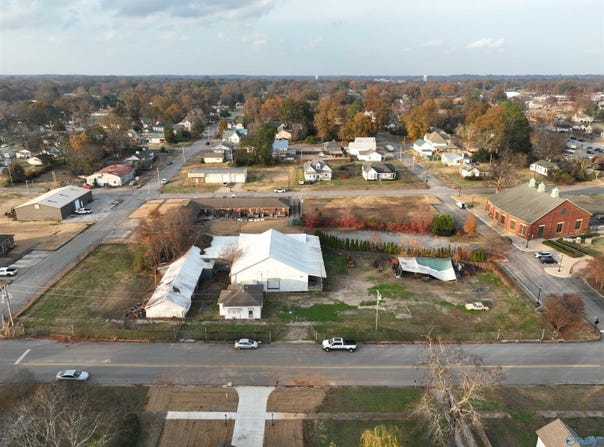 300 W 5th Street, Tuscumbia, AL 35674