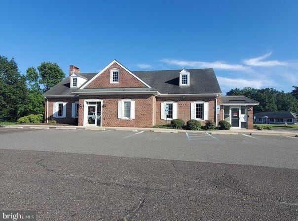 10 JULIUSTOWN ROAD, BROWNS MILLS, NJ 08015