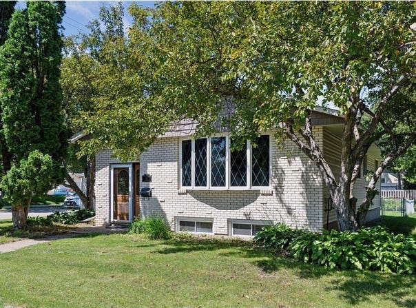 102 11th Avenue N, Hopkins, MN 55343