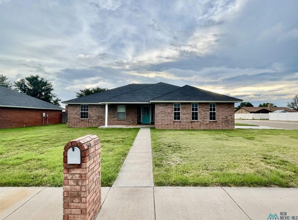 2300 Jadyn Lane, Clovis, NM 88101