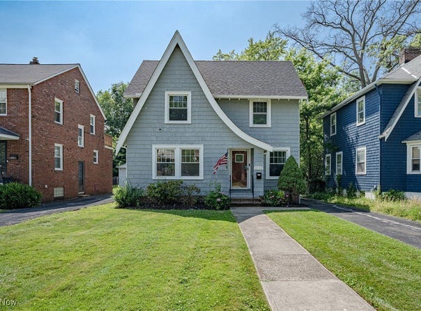 2192 Barrington Road, University Heights, OH 44118