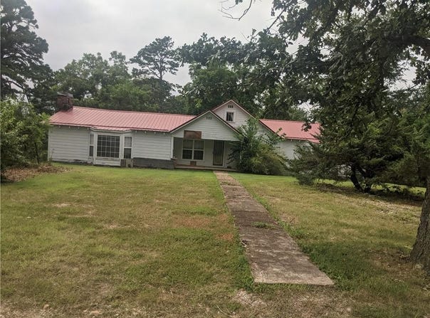 22303  S 123  HWY, Hasty, AR 72640