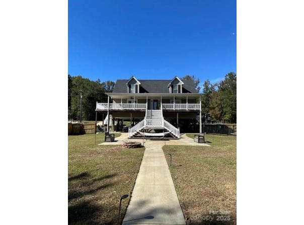 1273 Wateree Estates Road, Winnsboro, SC 29180