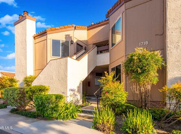 1718 Sinaloa Road, Simi Valley, CA 93065