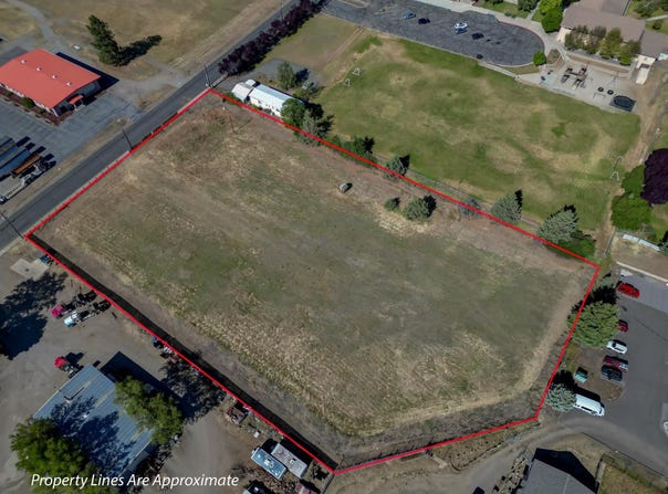318 Payne Lane, Yreka, CA 96097
