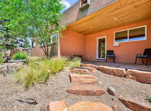 201 Alamo Drive, Santa Fe, NM 87501