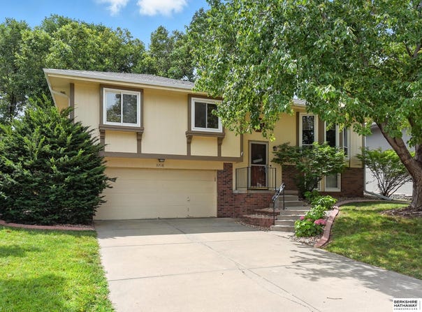 3718 S 153rd Street, Omaha, NE 68144