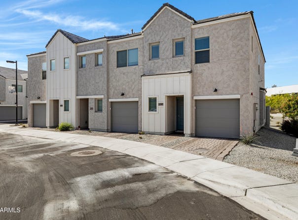 2249 W Griswold Road, Phoenix, AZ 85021