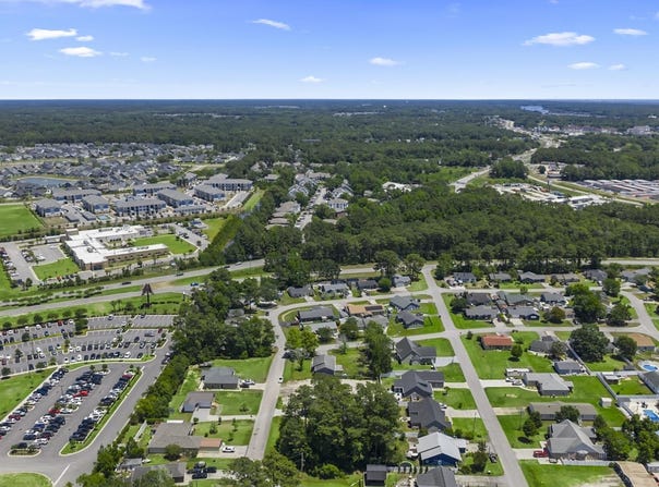 172 Cypress Ln., Little River, SC 29566