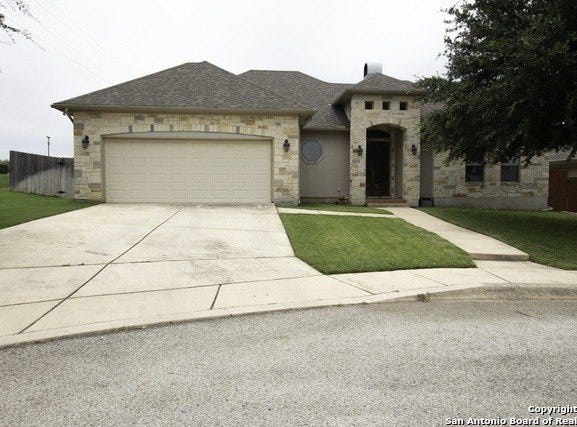 104 S Elise, La Vernia, TX 78121