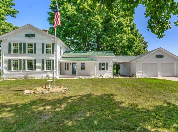 829 Miller Road, Plainwell, MI 49080