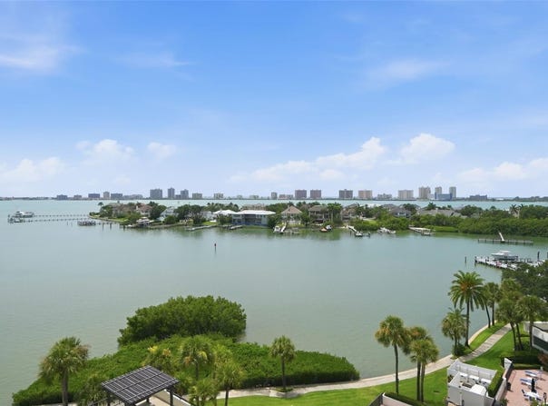 6 BELLEVIEW Boulevard, BELLEAIR, FL 33756