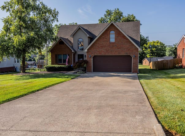 1033 Inidian Trail, Lawrenceburg, KY 40342