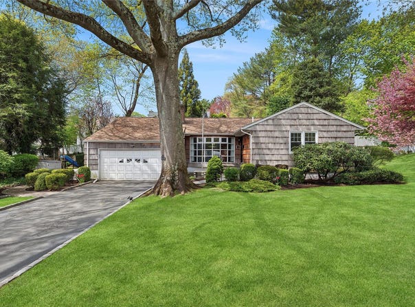 23 Fox Ridge Lane, Locust Valley, NY 11560