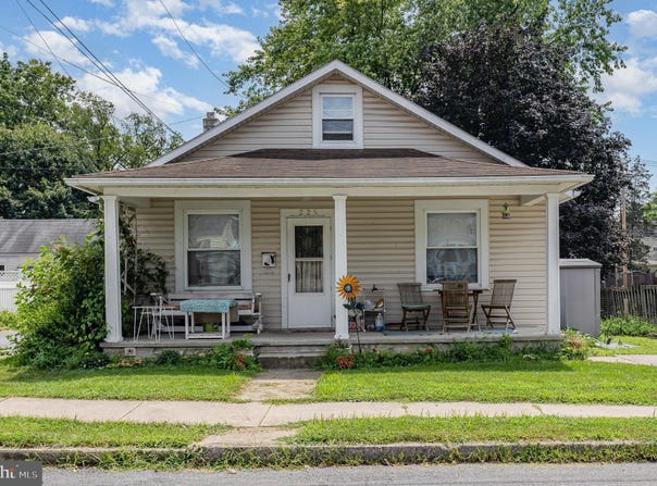 225 E 2ND STREET, HUMMELSTOWN, PA 17036