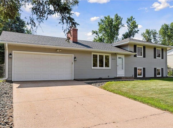 2672 106th Lane NW, Coon Rapids, MN 55433