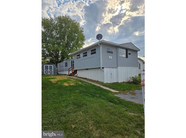 12 WALNUT COURT, FLEETWOOD, PA 19522