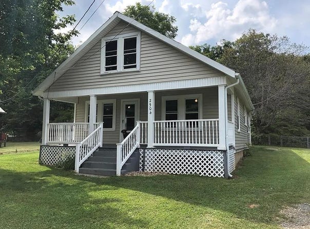 2504 , 2506 Austinville, Rd, Austinville, VA 24312