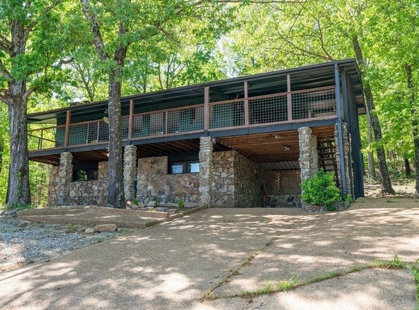 858 Dave Creek Parkway, Fairfield Bay, AR 72088