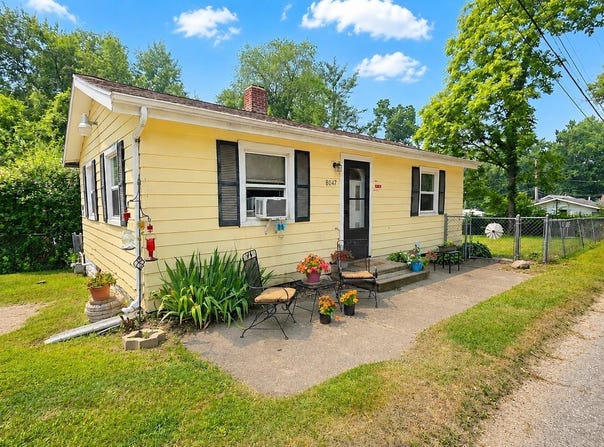 8047 Tecumseh Road, Walkerton, IN 46574