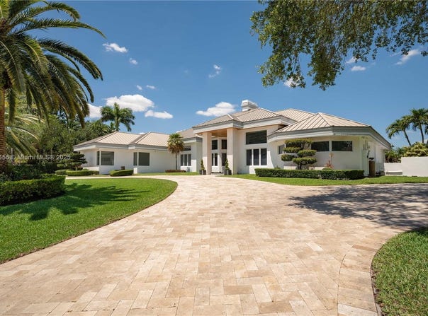 3425 Saddlebrook Ln, Weston, FL 33331